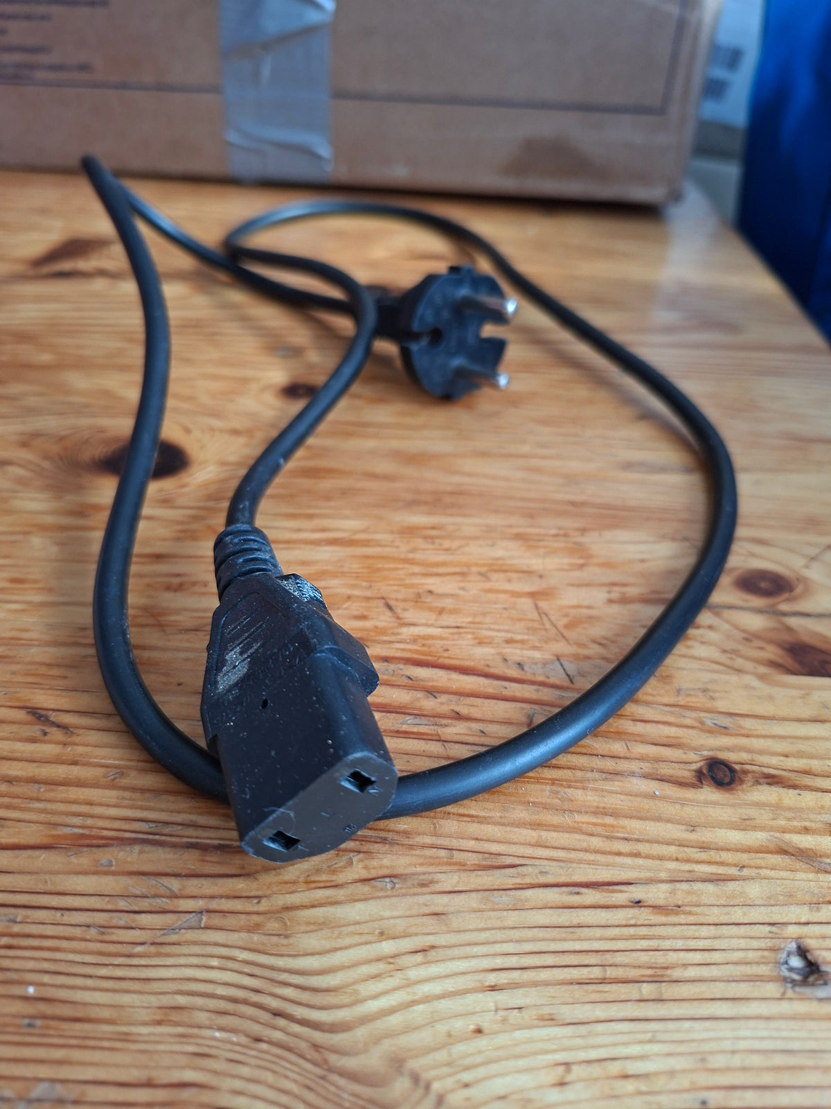 Anschlußkabel