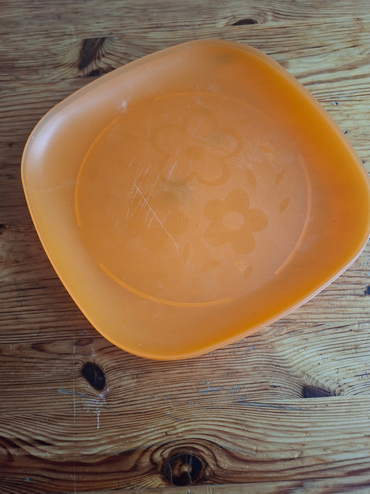 Plastikteller