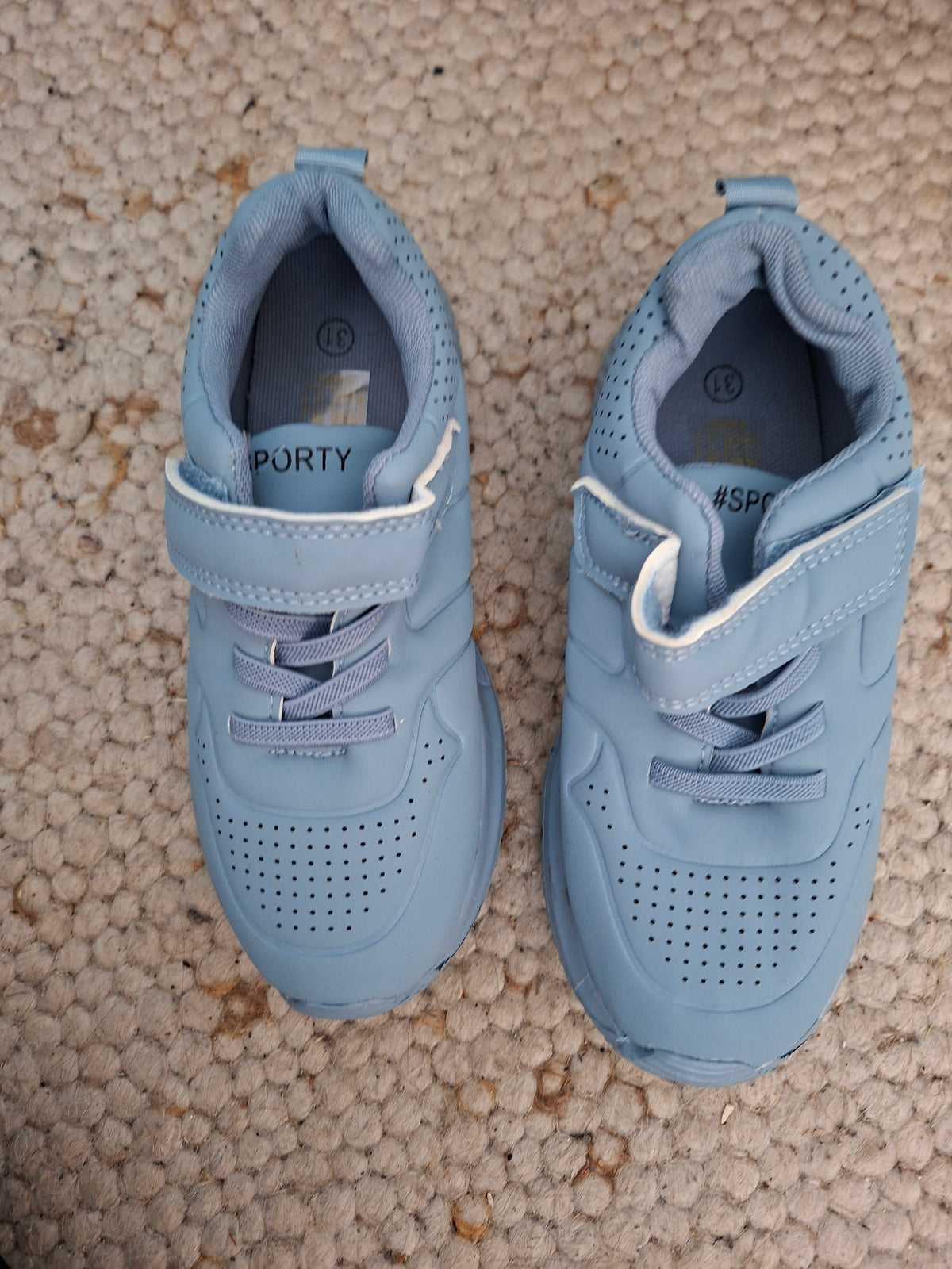 Schuhe 31