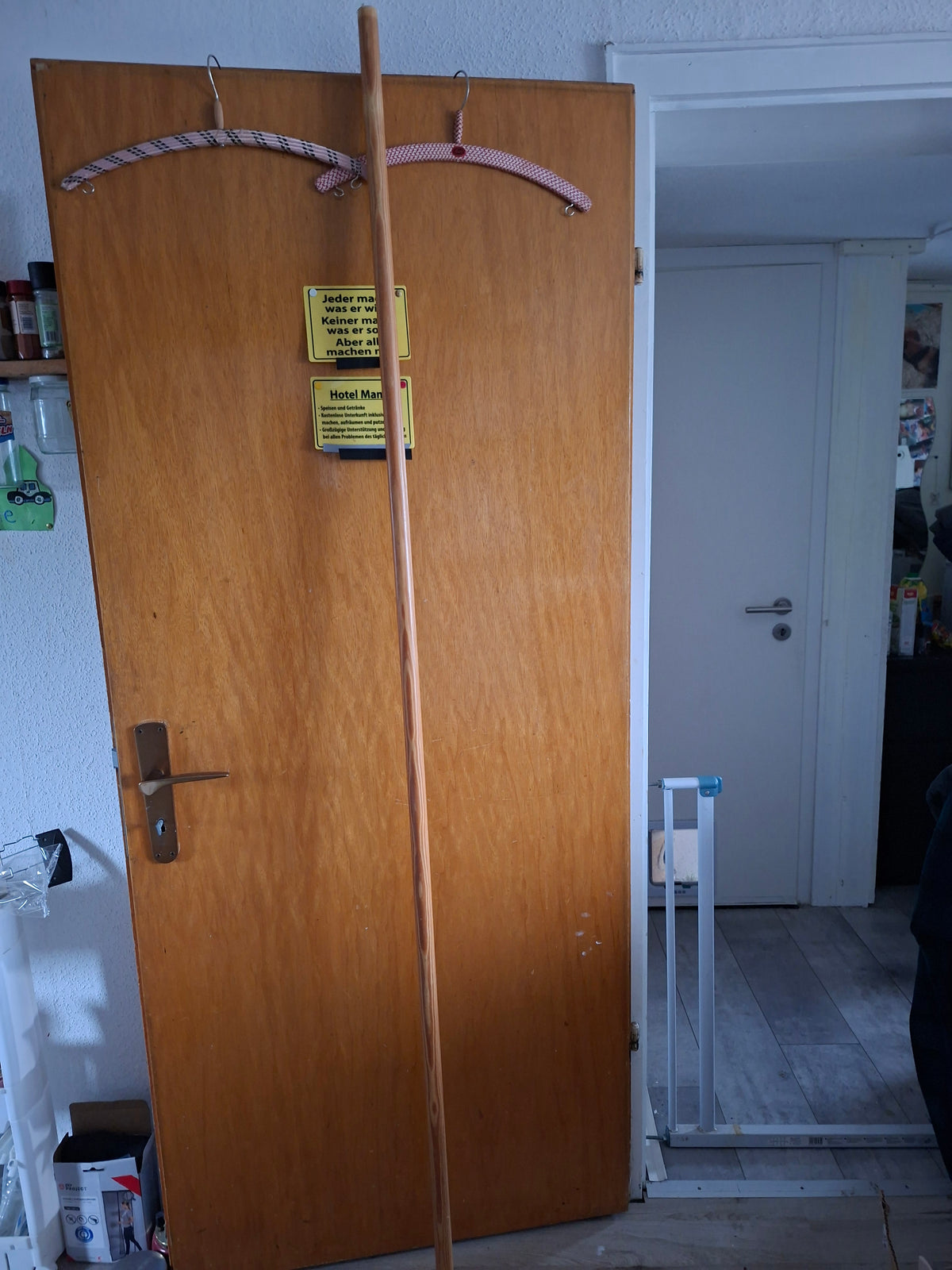 Gardinenstange mit Halterung