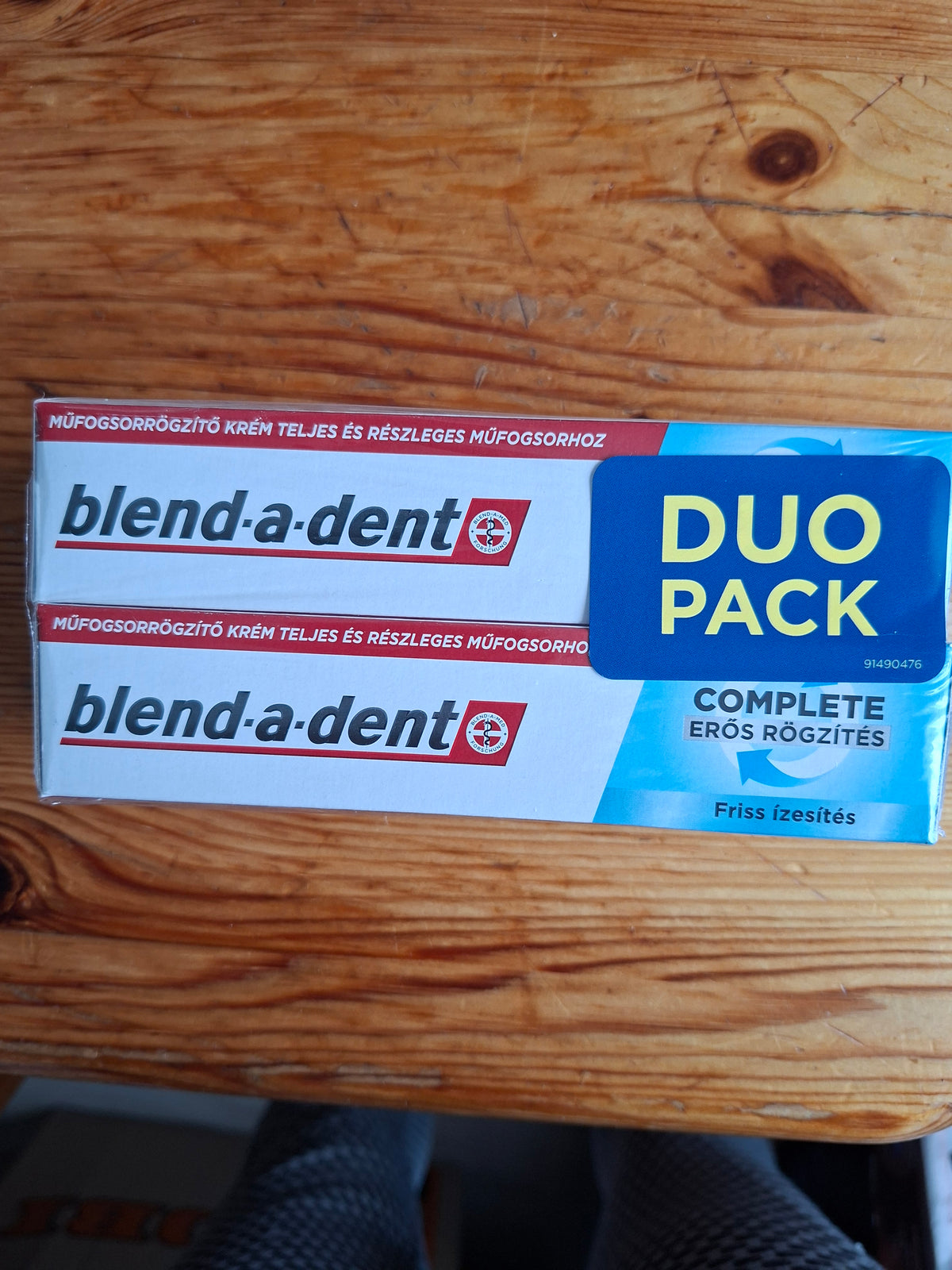 Haftcreme Zähne