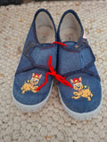 Schuhe 30