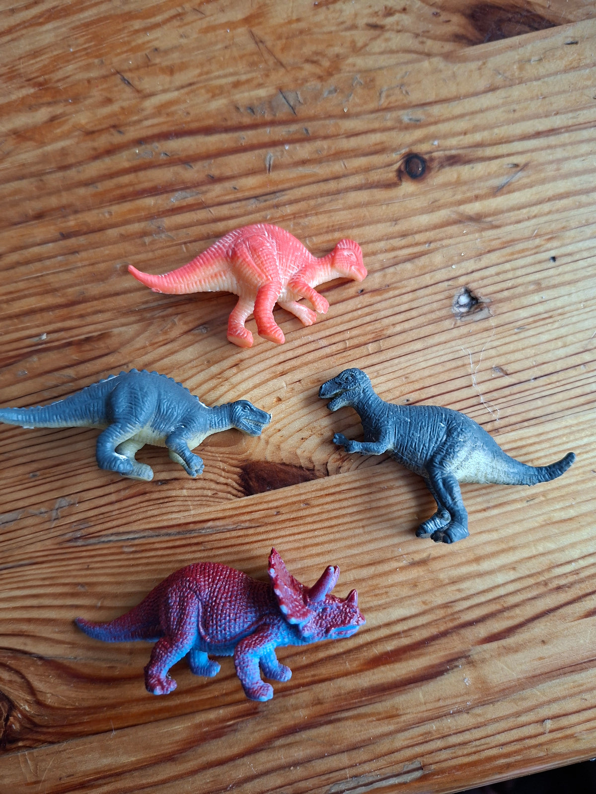 Dinos