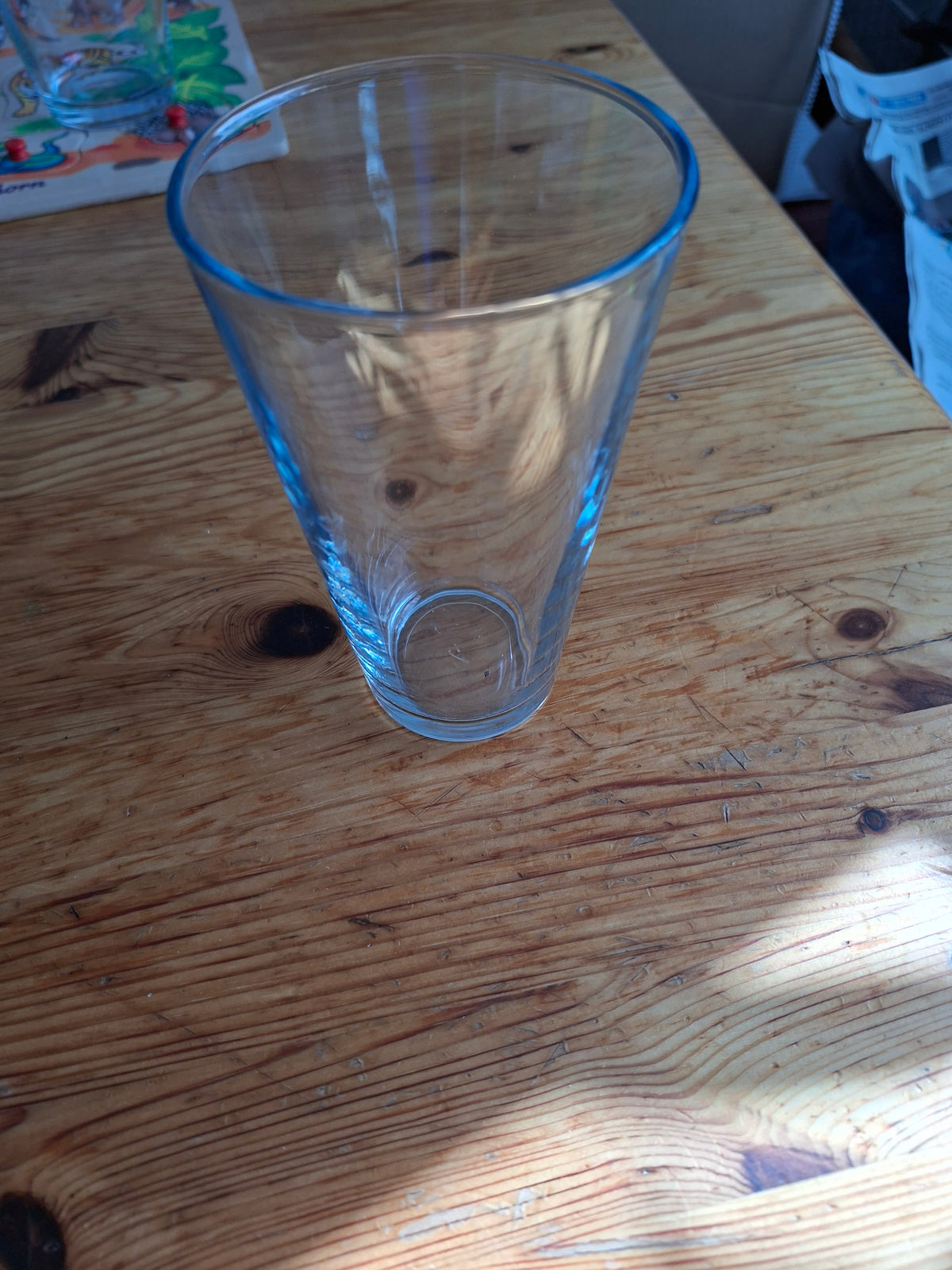Glas
