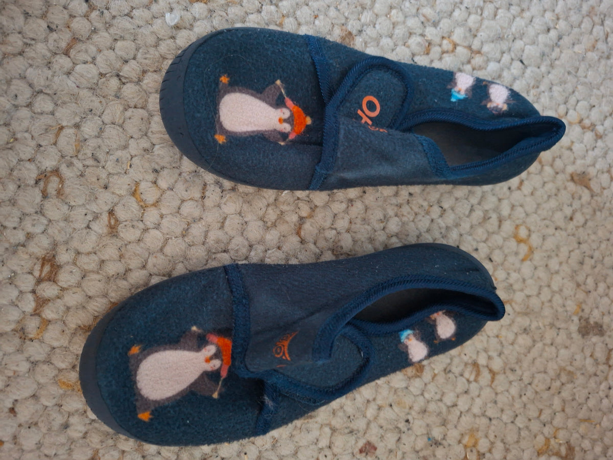 Schuhe 30