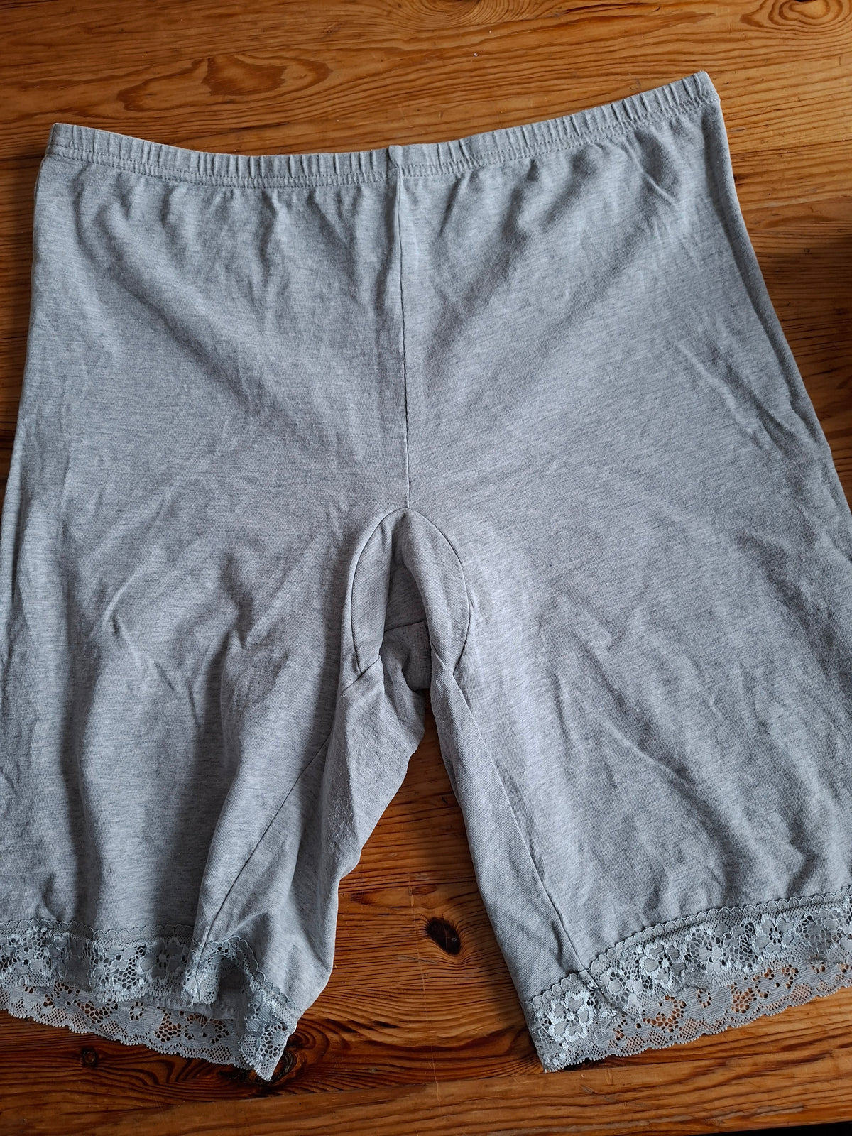 Kurze Hose 38