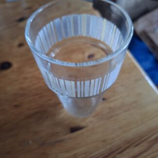 Großes Glas