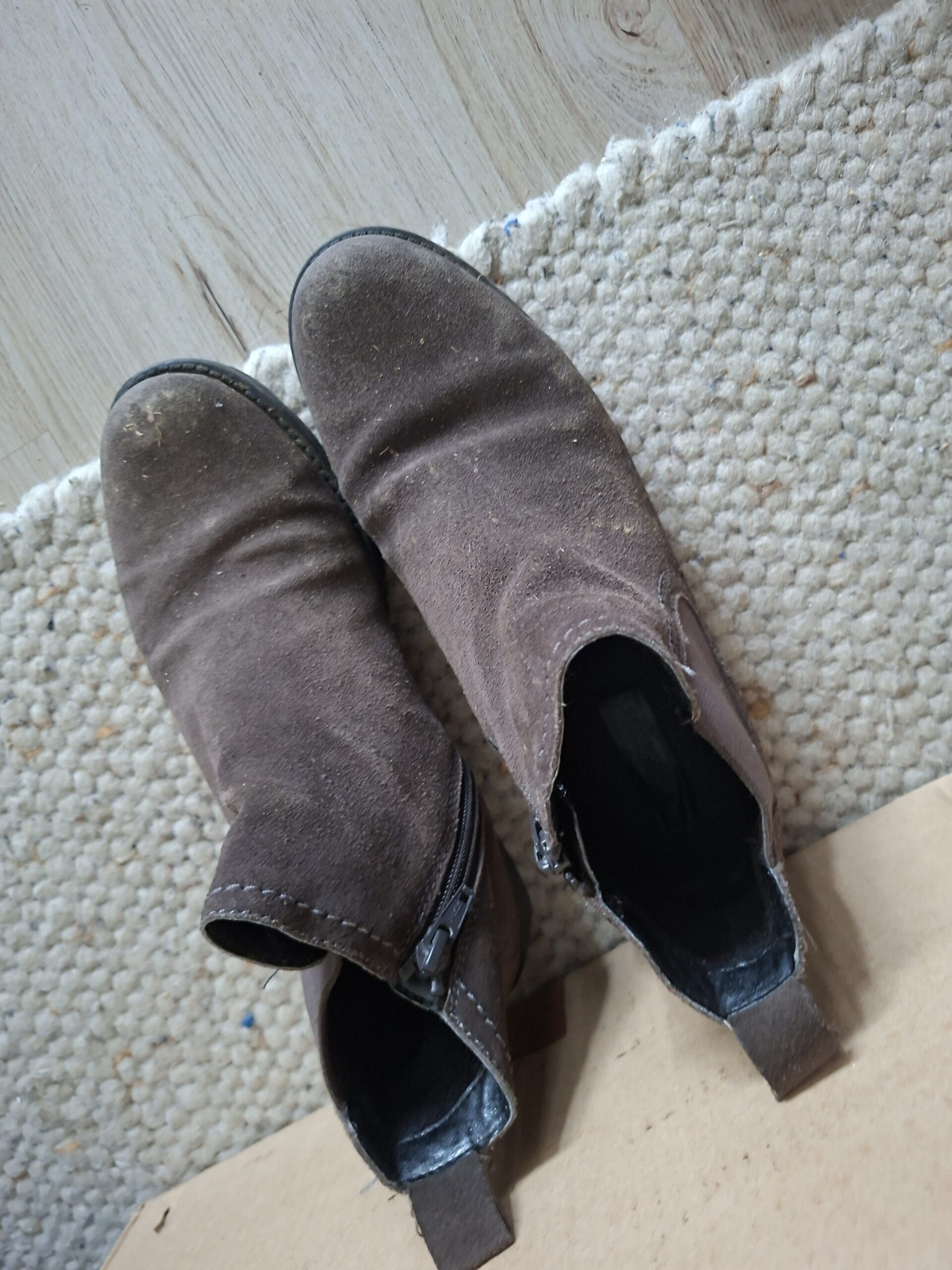 Schuhe 40