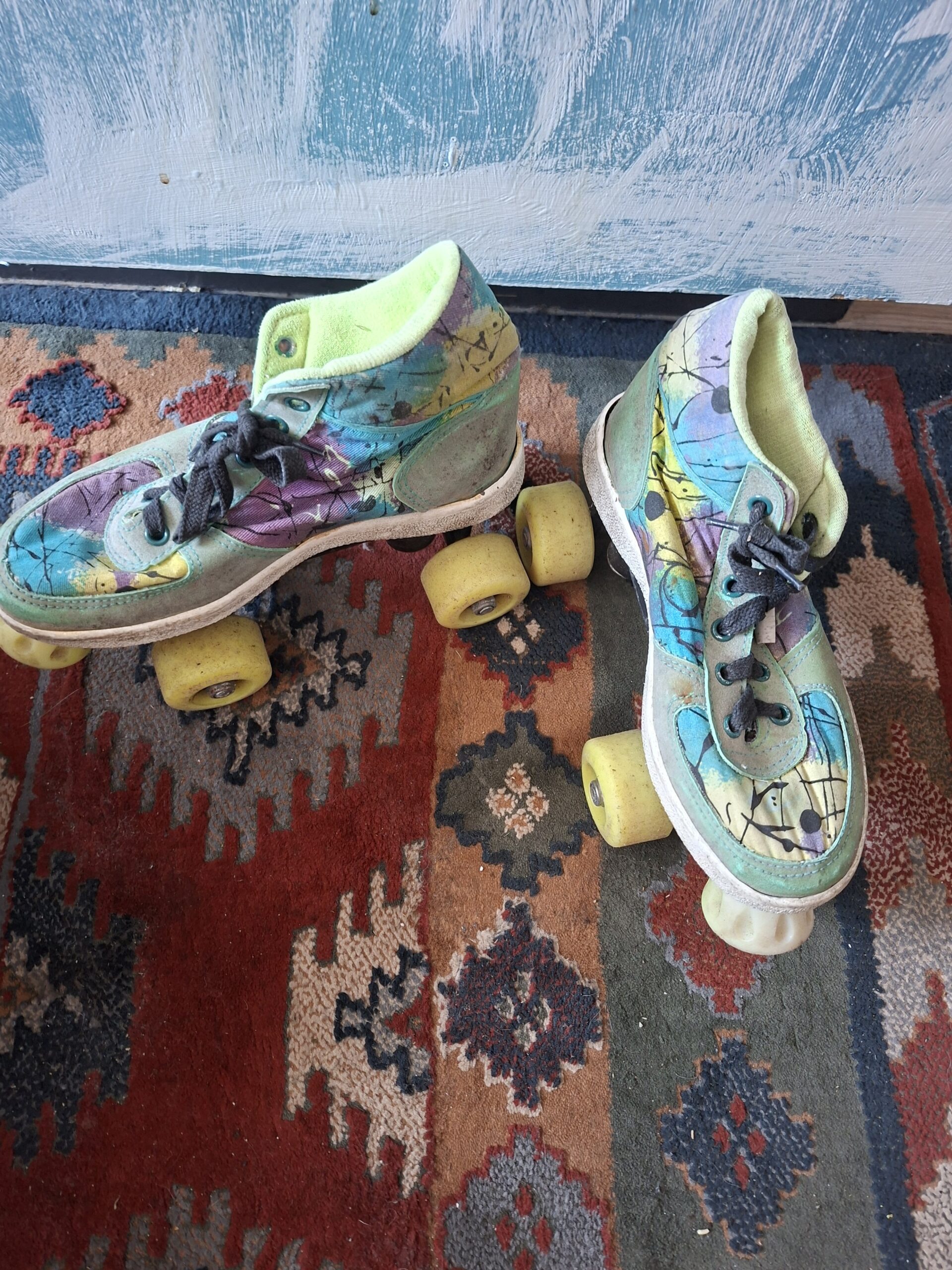 Rollschuhe 33